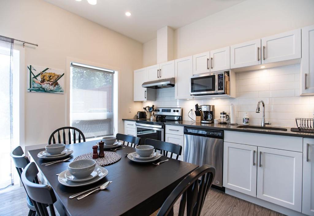 The Mac Shack By Revelstoke Vacations Apartamento Exterior foto