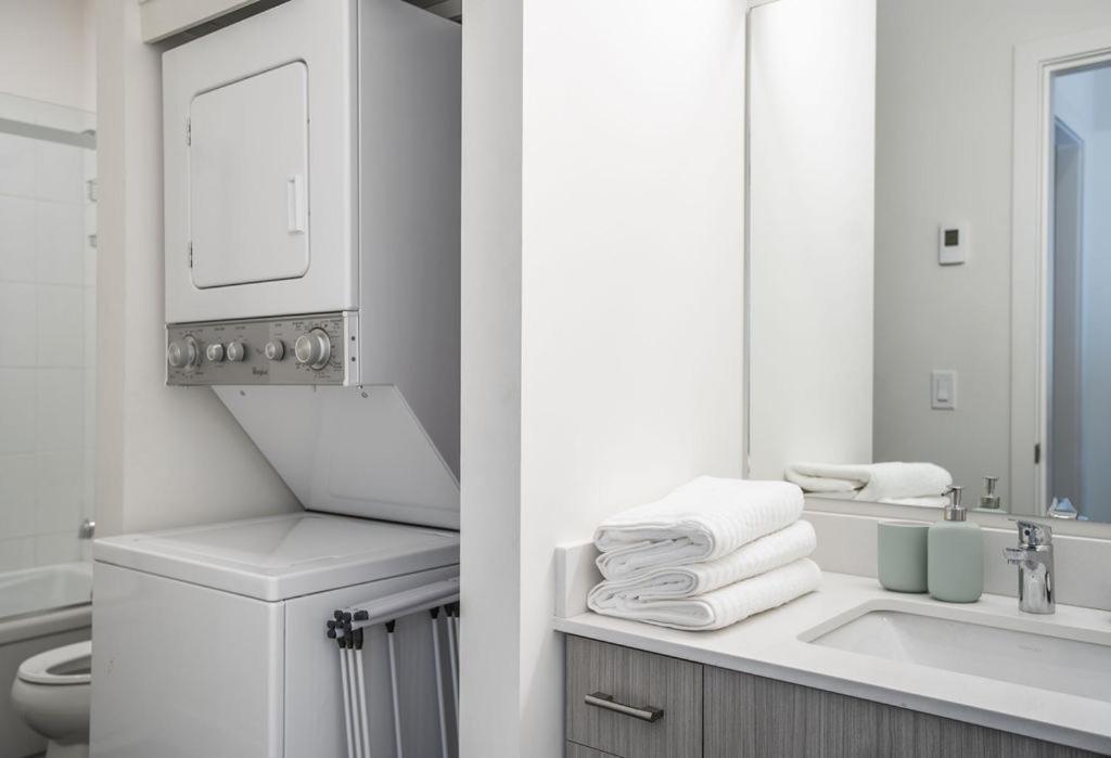 The Mac Shack By Revelstoke Vacations Apartamento Exterior foto